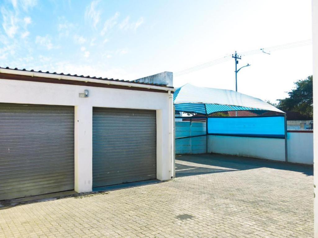 33 Goulborn Street Goodwood Hotel Cape Town Exterior photo