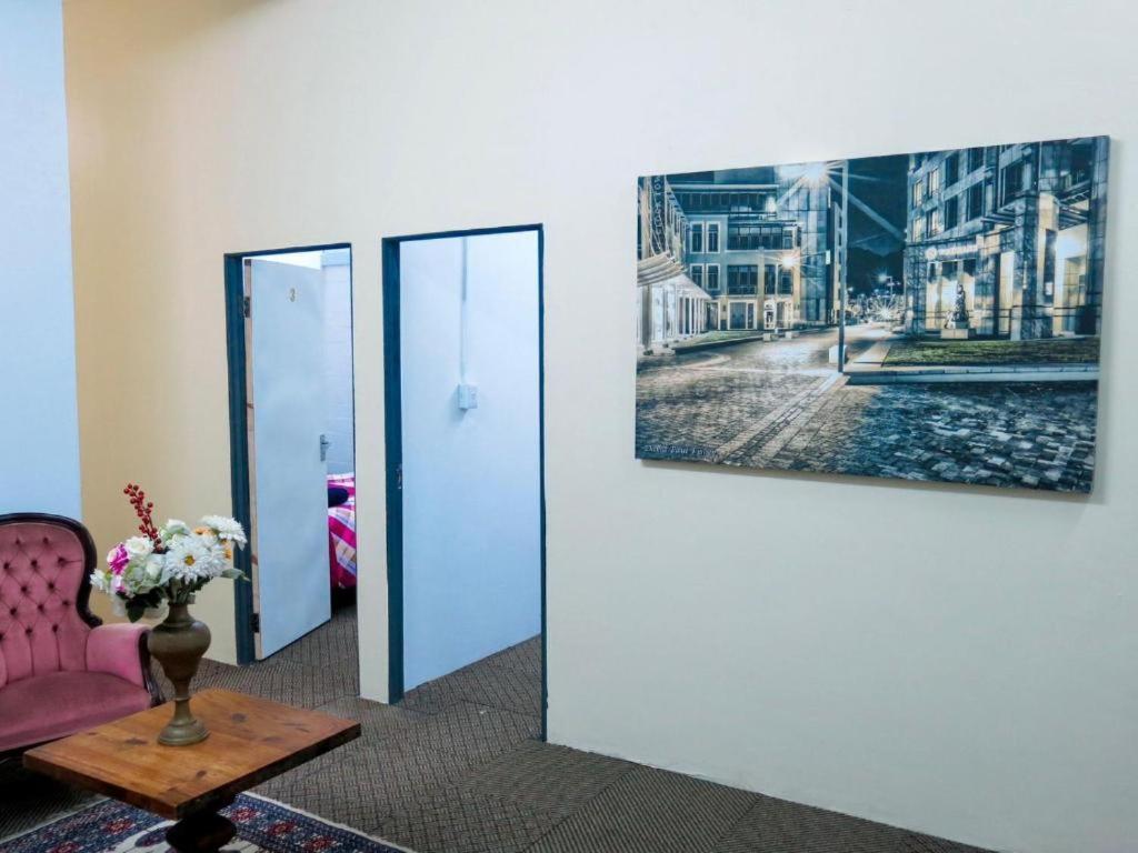 33 Goulborn Street Goodwood Hotel Cape Town Exterior photo